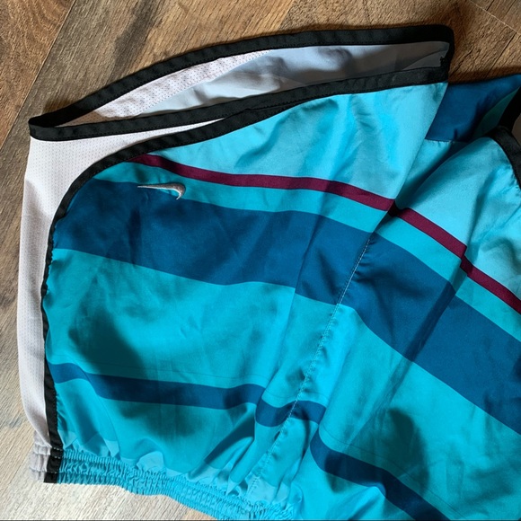 Dri-fit Nike workout / Athletic / running shorts - Picture 3 of 8